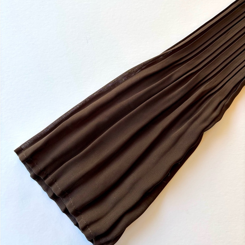 Urban Outfitters Chocolate Brown ‘Rachel’ Plisse Top With Front Tie - Picture 5 of 10